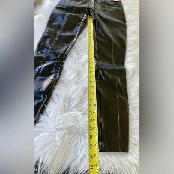NWT - Spanx Faux Patent Leather Leggings - Vinyl - Size Med. Tall - Picture 7 of 11